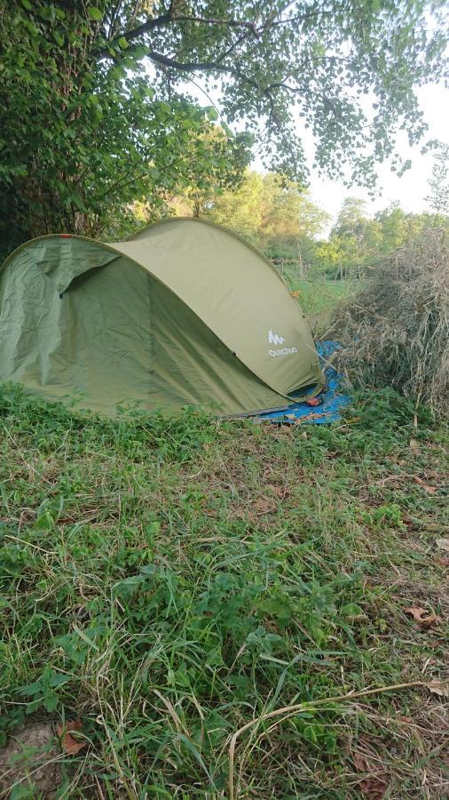 Tente En Permaculture Pirate Creysse  外观 照片